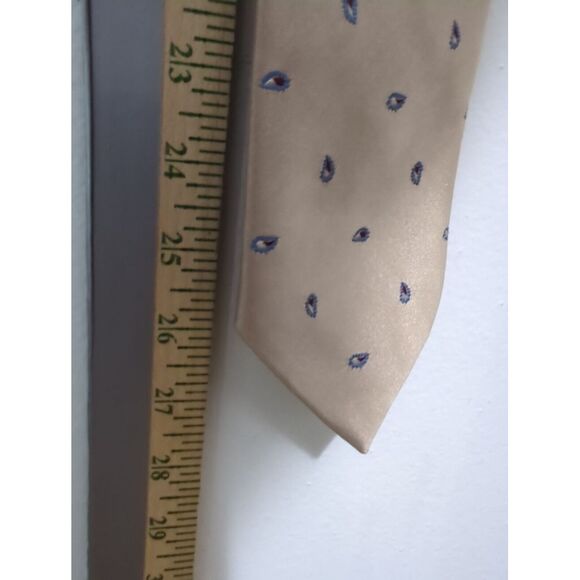 Vintage Sears Mens Store Poly Silk Blend Beige Paisley Neck Tie - Picture 6 of 6